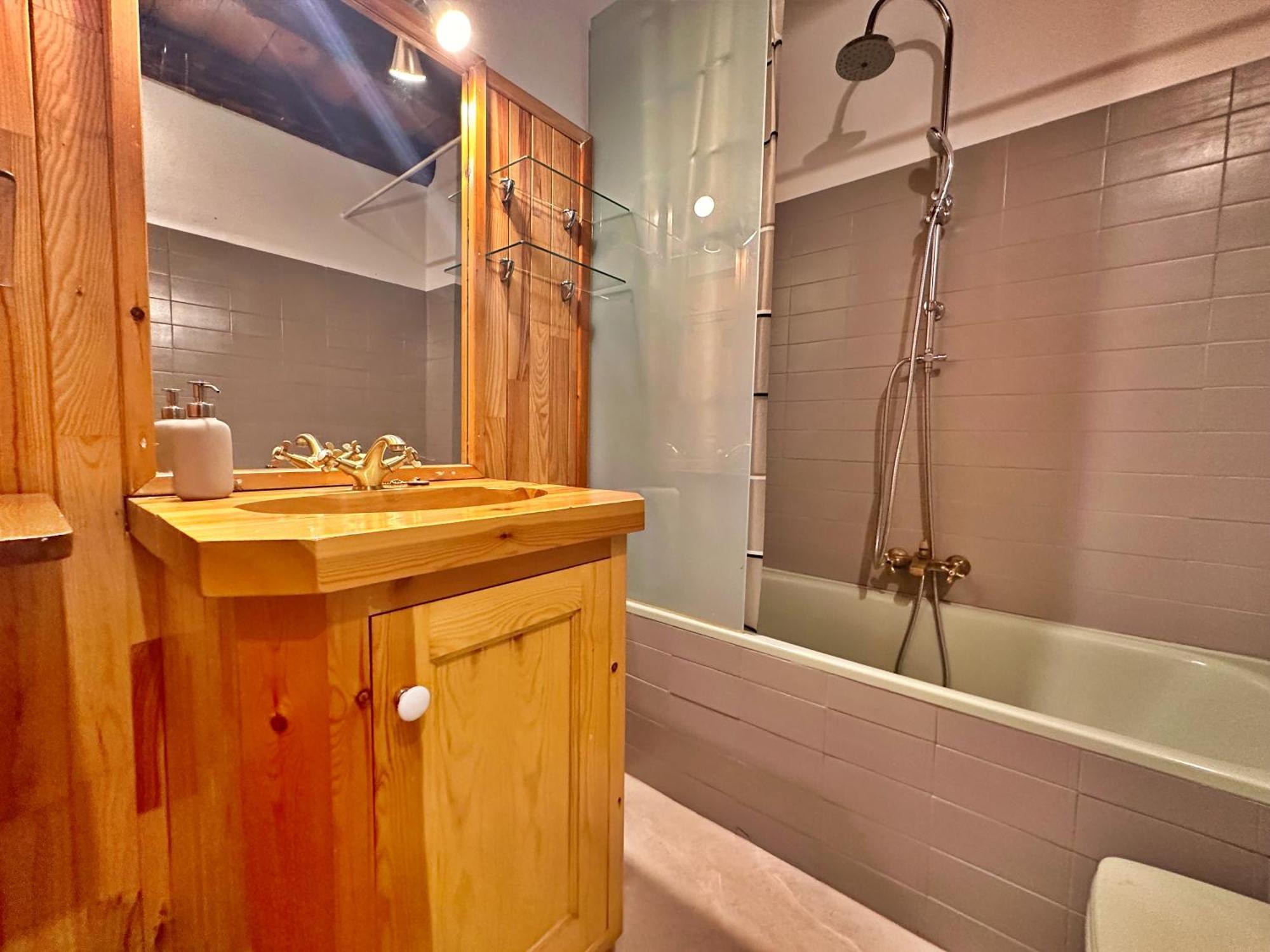D2, Bordes D'arinsal, Duplex Rustico Con Chimenea, , Zona Vallnord * Arinsal