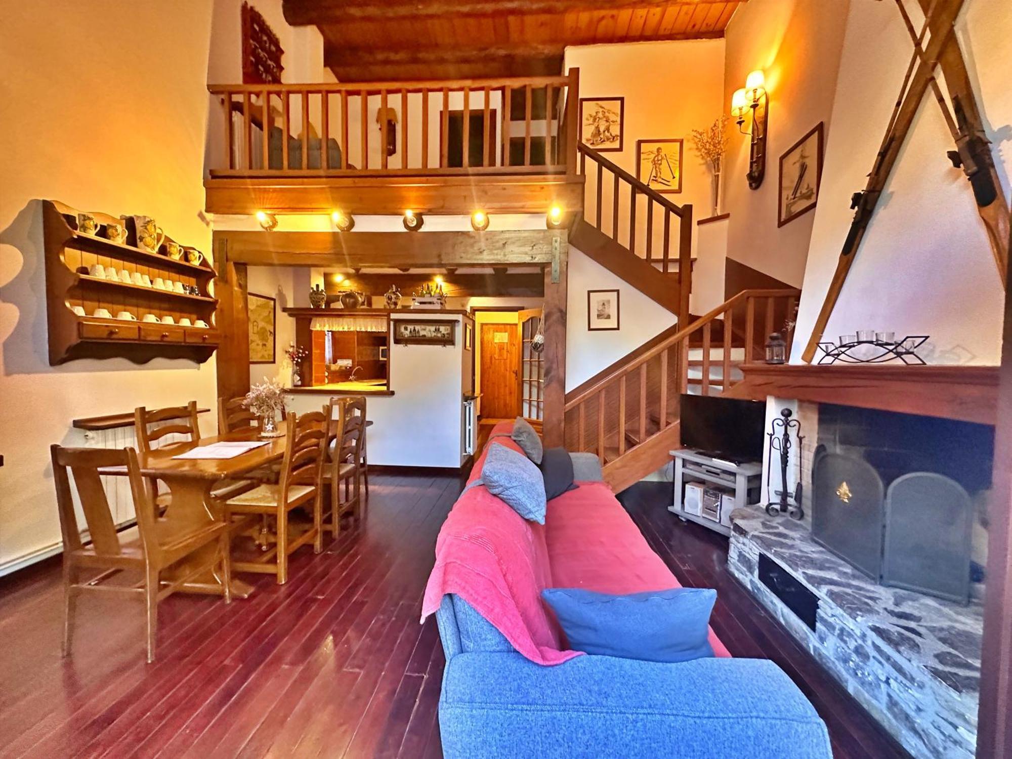 D2, Bordes D'arinsal, Duplex Rustico Con Chimenea, , Zona Vallnord